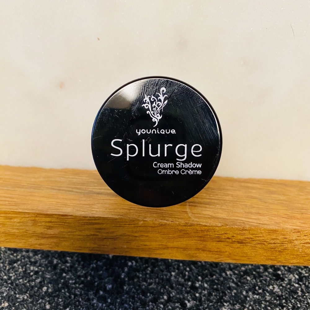 Younique Cream Shadow
